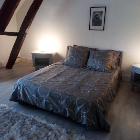 Maison Chaleureuse Et De Detente Avec Piscine Et Spa Chassemy 외부 사진