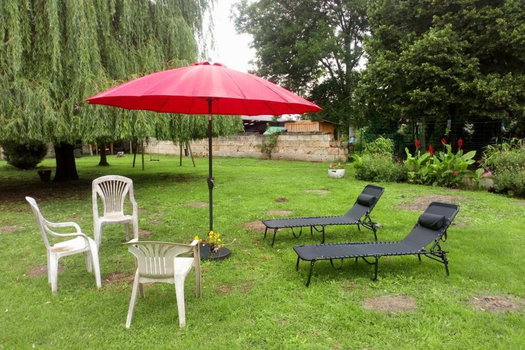 Maison Chaleureuse Et De Detente Avec Piscine Et Spa Chassemy 외부 사진
